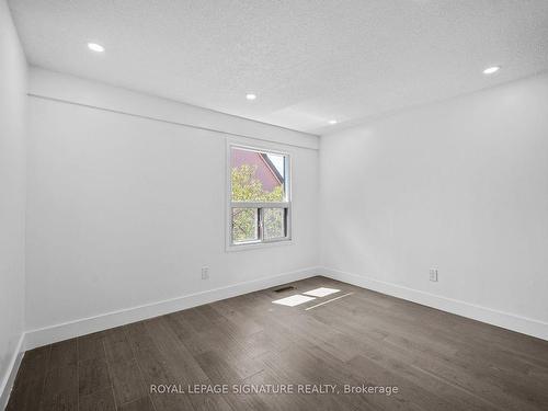 92-275 Broadview Ave, Toronto, ON - Indoor Photo Showing Other Room