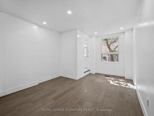 92-275 Broadview Ave, Toronto, ON - Indoor Photo Showing Other Room