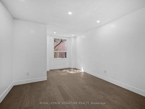 92-275 Broadview Ave, Toronto, ON - Indoor Photo Showing Other Room