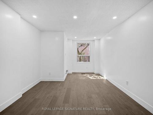 92-275 Broadview Ave, Toronto, ON - Indoor Photo Showing Other Room