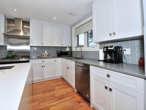 34 Wildrose Cres E, Markham, ON - Indoor Photo Showing Kitchen