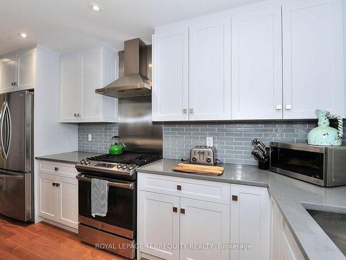 34 Wildrose Cres E, Markham, ON - Indoor Photo Showing Kitchen