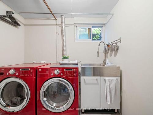 18 Esposito Crt, Toronto, ON - Indoor Photo Showing Laundry Room