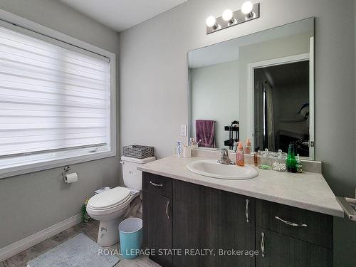 52-520 Grey St, Brantford, ON - Indoor Photo Showing Bathroom