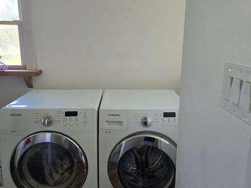 515163 2Nd Line, Amaranth, ON - Indoor Photo Showing Laundry Room