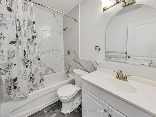 110-40 Summit Ave, London, ON - Indoor Photo Showing Bathroom