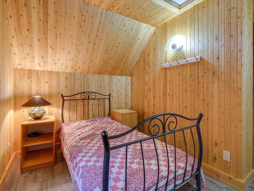 Chambre Ã Â coucher - 21 Ch. Du Lac St-Pierre, Saint-Gabriel-Lalemant, QC - Indoor Photo Showing Bedroom