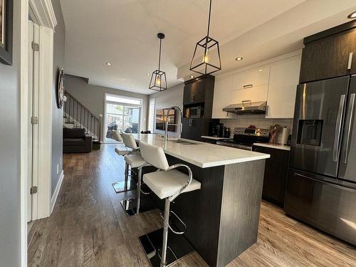 Kitchen - 204 Rue Du Granit, Saint-Jérôme, QC - Indoor Photo Showing Kitchen With Upgraded Kitchen