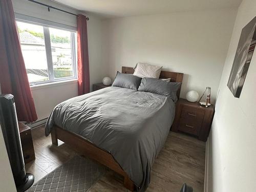 Chambre Ã Â coucher - 204 Rue Du Granit, Saint-Jérôme, QC - Indoor Photo Showing Bedroom