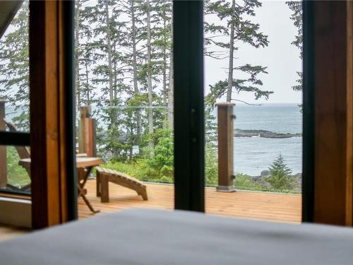 207-554 Marine Dr, Ucluelet, BC -  Photo Showing Other Room