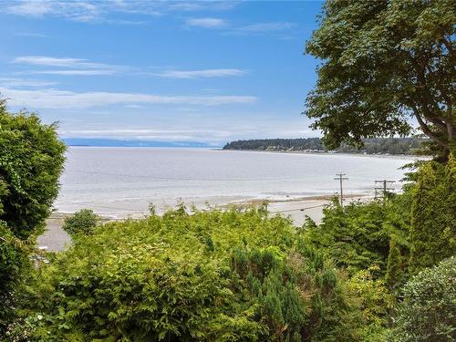 595 Crescent Rd West, Qualicum Beach, BC 