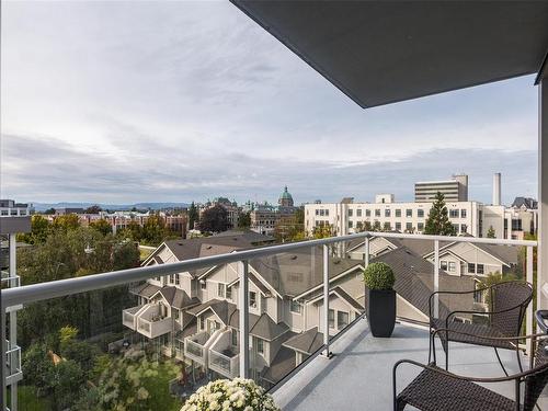 506-646 Michigan St, Victoria, BC - Outdoor With View With Exterior