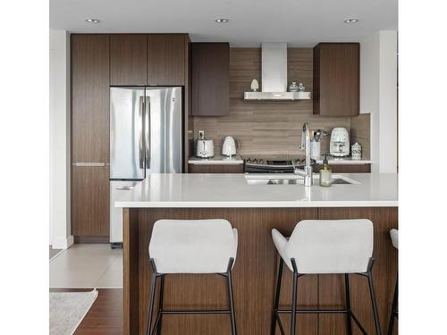 506-646 Michigan St, Victoria, BC - Indoor Photo Showing Kitchen With Upgraded Kitchen