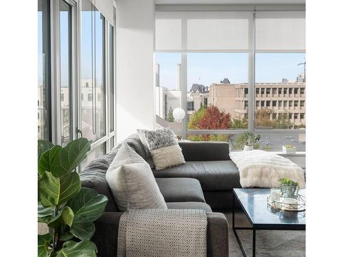 506-646 Michigan St, Victoria, BC - Indoor Photo Showing Living Room