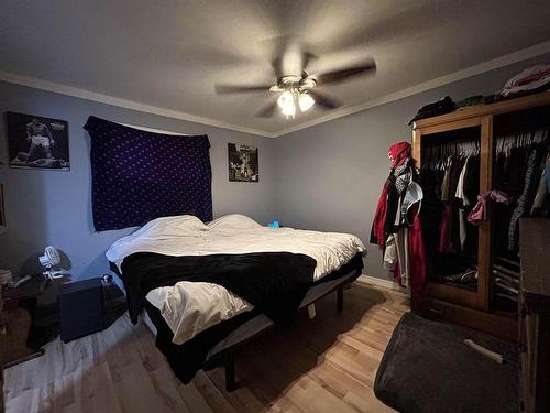 200 Sixth Street W, Fort Frances, ON - Indoor Photo Showing Bedroom