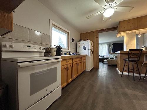 200 Sixth Street W, Fort Frances, ON - Indoor Photo Showing Kitchen