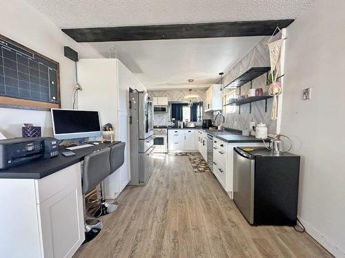 124 Seventh Street, Nipigon, ON - Indoor Photo Showing Kitchen