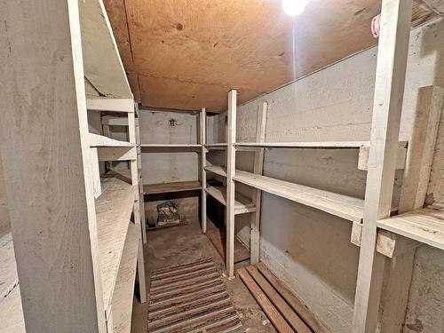 124 Seventh Street, Nipigon, ON - Indoor With Storage