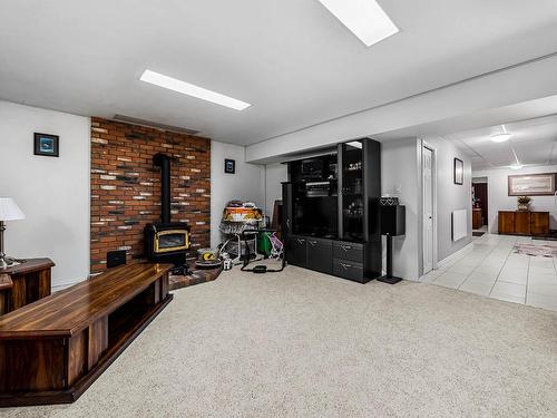 2370 Greenfield Ave, Kamloops, BC - Indoor With Fireplace