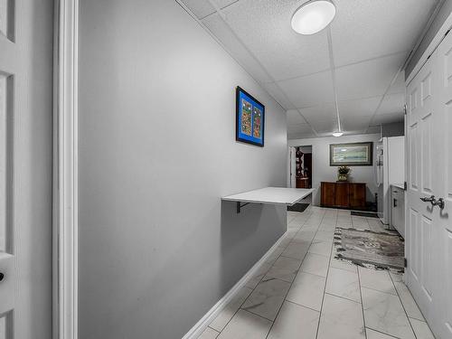 2370 Greenfield Ave, Kamloops, BC - Indoor Photo Showing Other Room