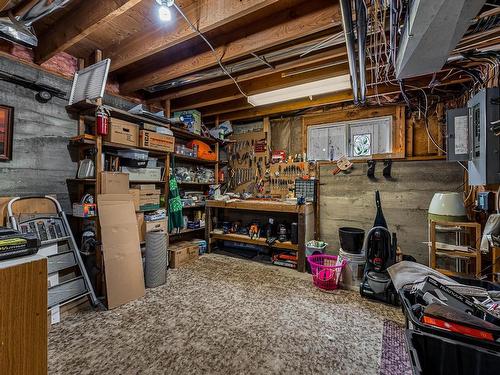 2370 Greenfield Ave, Kamloops, BC - Indoor Photo Showing Basement