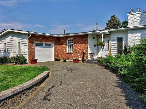 2370 Greenfield Ave, Kamloops, BC - Outdoor