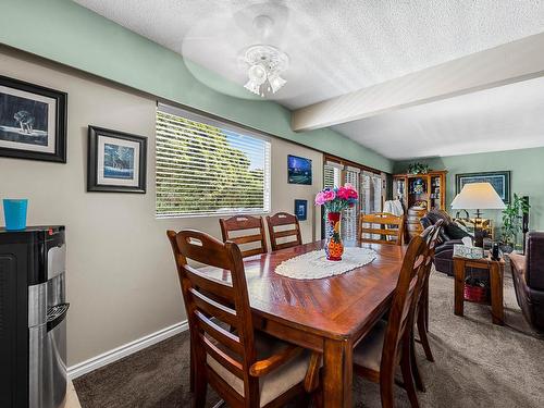 2370 Greenfield Ave, Kamloops, BC - Indoor Photo Showing Dining Room