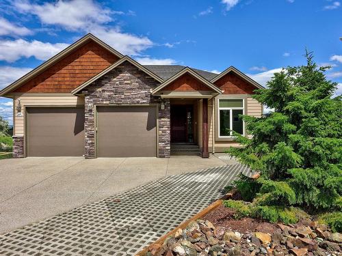 1831 Primrose Cres, Kamloops, BC - Outdoor With Facade