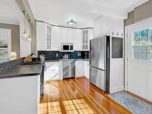 823 Columbia Street, Kamloops, BC - Indoor Photo Showing Kitchen