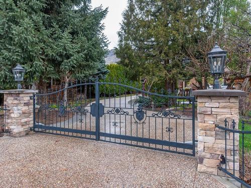 2622 Thompson Drive, Kamloops, BC - Outdoor