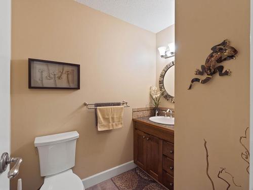 1922 Gardiner Road, Kamloops, BC - Indoor Photo Showing Bathroom