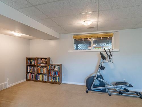 1213 Vista Heights Drive, Ashcroft, BC - Indoor Photo Showing Gym Room