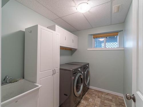 1213 Vista Heights Drive, Ashcroft, BC - Indoor Photo Showing Laundry Room