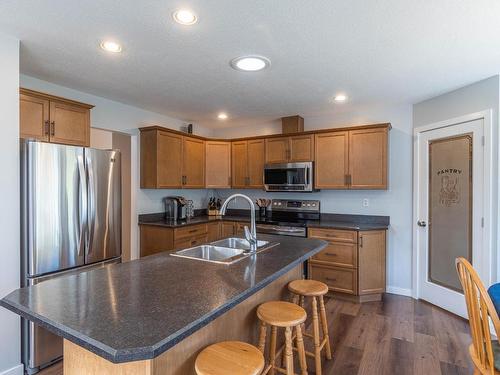 1213 Vista Heights Drive, Ashcroft, BC - Indoor Photo Showing Kitchen With Double Sink