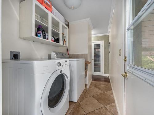 1973 Tranquille Rd, Kamloops, BC - Indoor Photo Showing Laundry Room