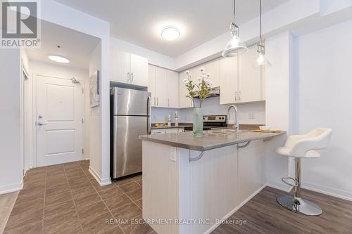 331 - 5317 Upper Middle Road, Burlington, ON - Indoor Photo Showing Kitchen