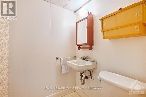 23 David Drive, Ottawa, ON - Indoor Photo Showing Bathroom