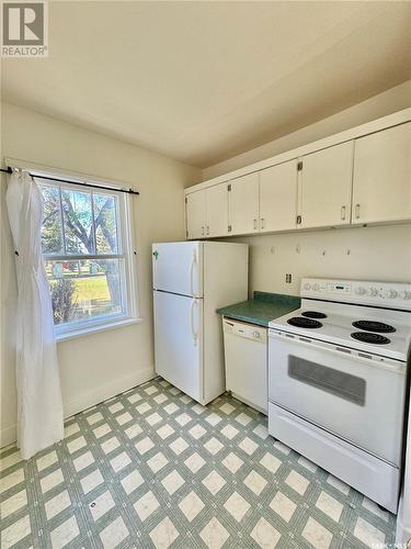 1810 Central Avenue, Prince Albert, SK - Indoor Photo Showing Kitchen