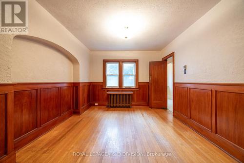 55 Roe Avenue, Toronto, ON - Indoor Photo Showing Other Room