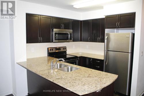 1005 - 73 King William Crescent, Richmond Hill, ON - Indoor Photo Showing Kitchen With Double Sink With Upgraded Kitchen