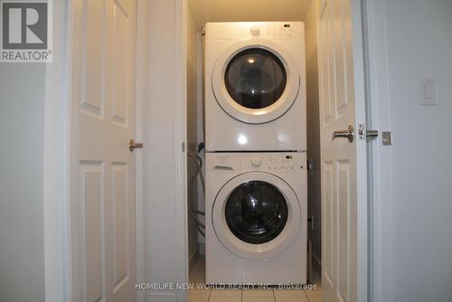 1005 - 73 King William Crescent, Richmond Hill, ON - Indoor Photo Showing Laundry Room