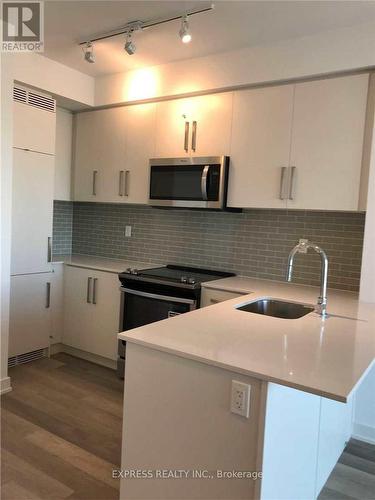 1904 - 5180 Yonge Street, Toronto, ON - Indoor Photo Showing Kitchen With Upgraded Kitchen