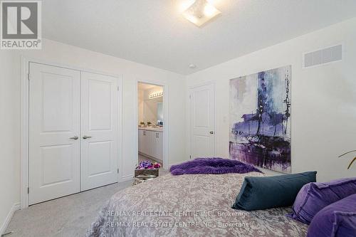 1151 Cole Street, Innisfil, ON - Indoor Photo Showing Bedroom