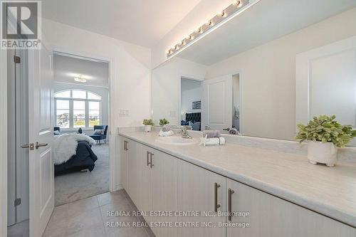 1151 Cole Street, Innisfil, ON - Indoor Photo Showing Bathroom