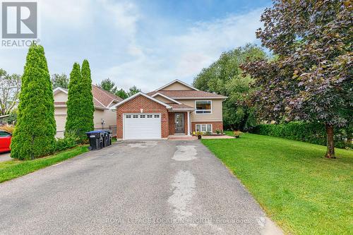 18 Shannon Court, Collingwood, ON - Outdoor With Facade