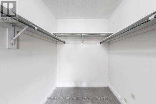 156 Muirfield Drive, Barrie, ON - Indoor With Storage