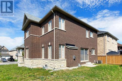 156 Muirfield Drive, Barrie, ON - Outdoor