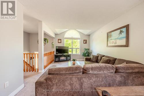 3 Donald Crescent, Wasaga Beach, ON - Indoor Photo Showing Living Room