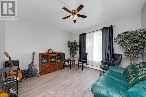 135 Webb Street, Minto, ON - Indoor