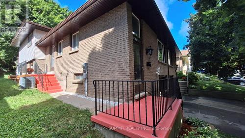 65 Northview Heights Drive, Cambridge, ON - Outdoor